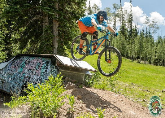 Let's ride a spring bike!