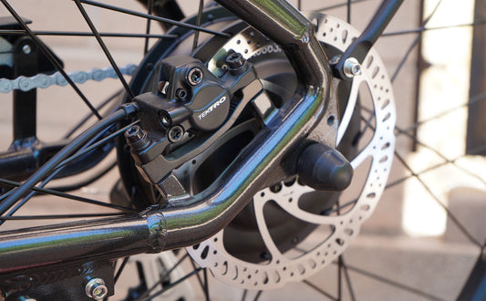 How to install the hydraulic disc brake on a bike?